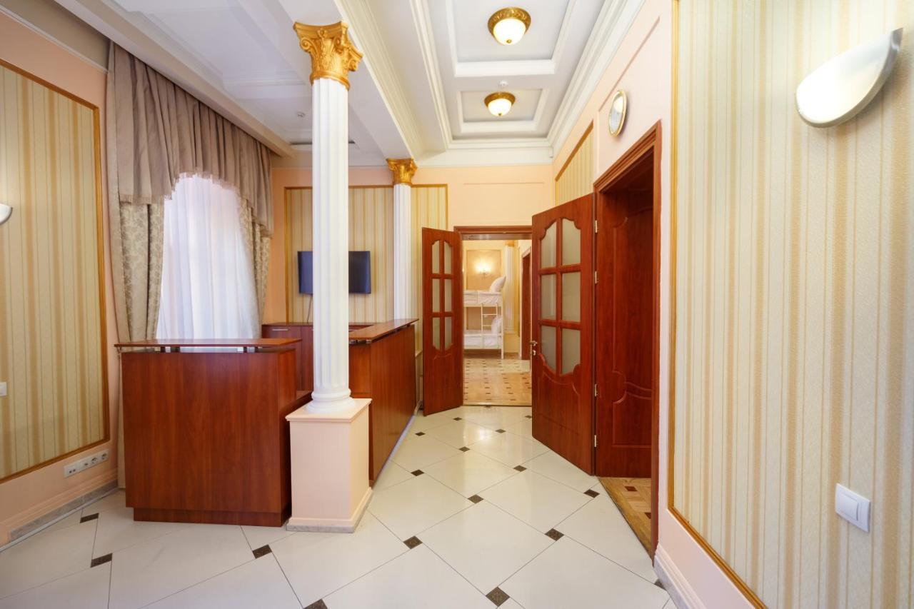Hostel Suputnyk 利沃夫 外观 照片